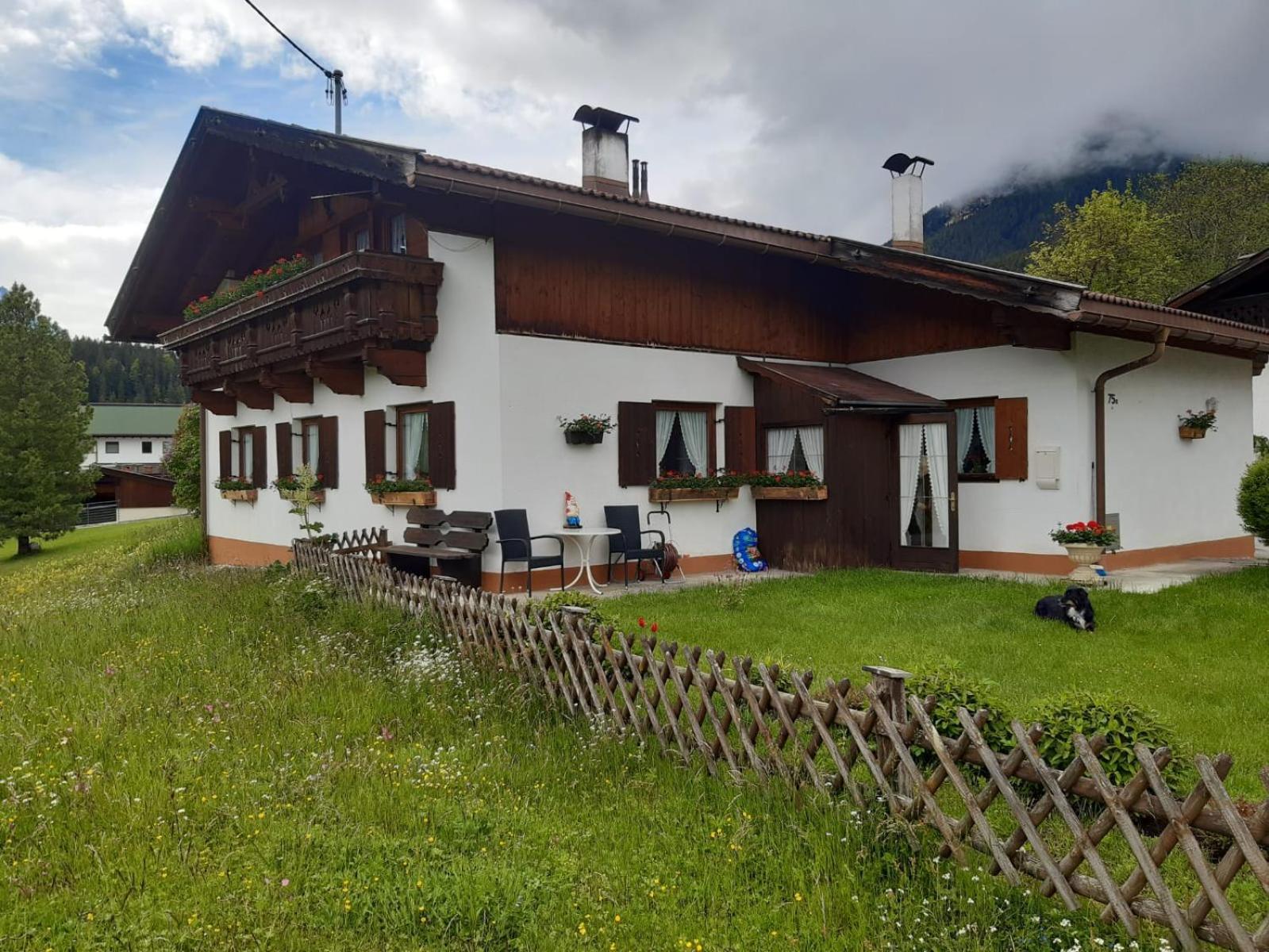 Ferienhaus Muchhof ロイタシュ エクステリア 写真